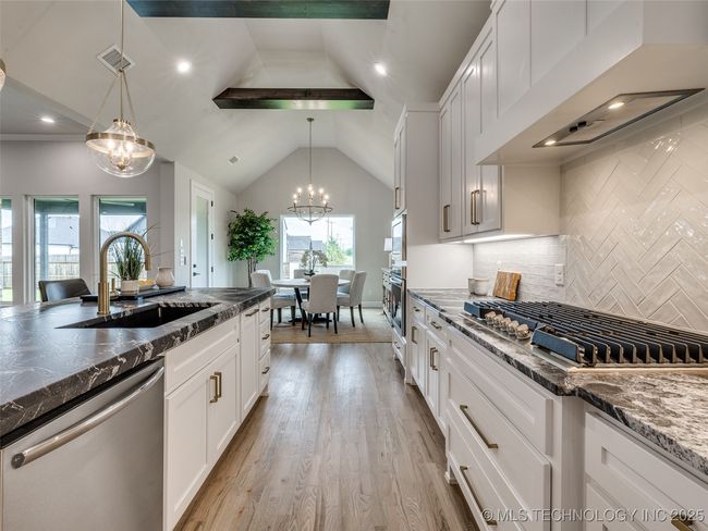 5704 E 126 Th St S, House other with 4 bedrooms, 4 bathrooms and null parking in Bixby OK | Image 23