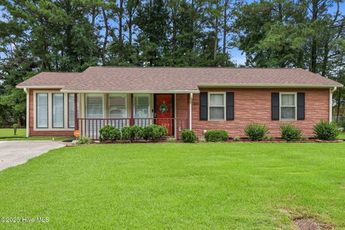 115 King St, Jacksonville, NC, 28540-7026 | Card Image