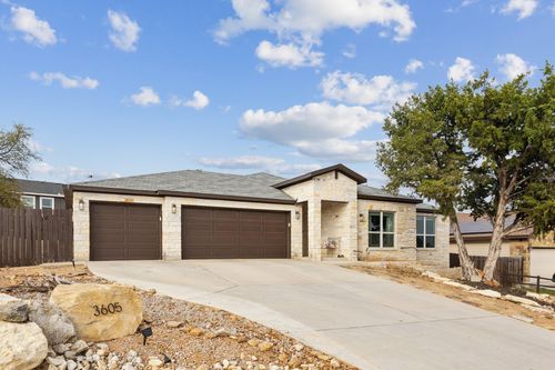 3605 Bunyan Cir, Lago Vista, TX, 78645-7126 | Card Image