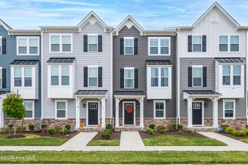 302 Lydia St, Moyock, NC, 27958-7028 | Card Image