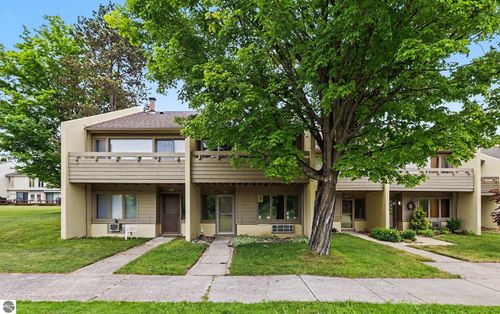 j8-5000 S Townhouse Dr, Cedar, MI, 49621-5118 | Card Image