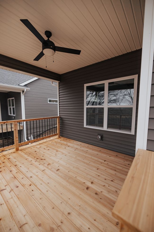 L - 404 Anjali Ct, Condo with 3 bedrooms, 2 bathrooms and 2 parking in SYCAMORE IL | Image 4