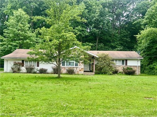 25853 Euclid Chagrin Pkwy, Richmond Heights, OH, 44143-1735 | Card Image