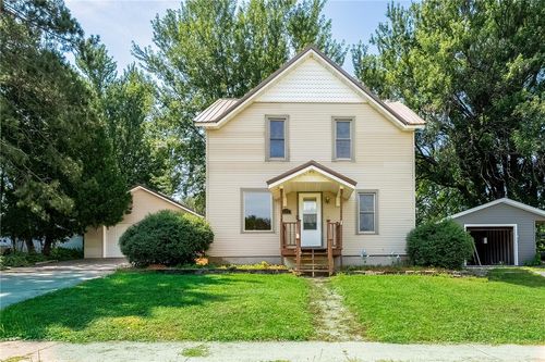 222 Park St, Neillsville, WI, 54456-1724 | Card Image
