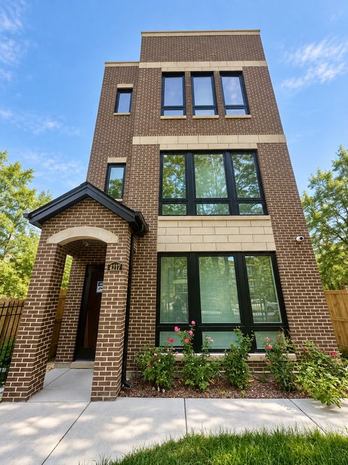 4217 S Indiana Ave, CHICAGO, IL, 60653-3213 | Card Image