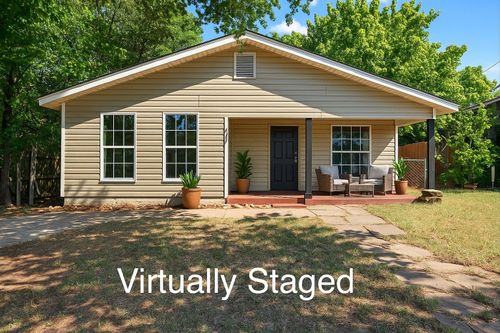 205 W Bond St, Denison, TX, 75020-2501 | Card Image