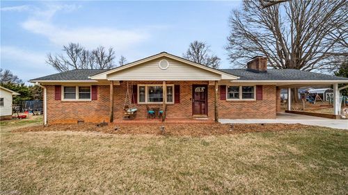 275 Cliffwood Dr, Kernersville, NC, 27284-9284 | Card Image