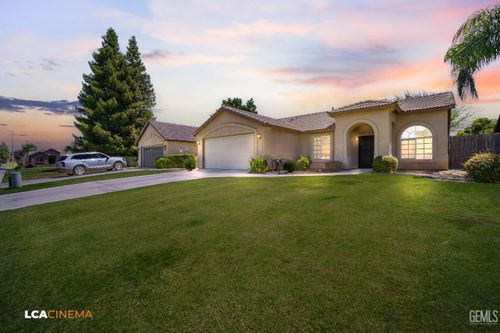 11417 Pacific Breeze Ave, Bakersfield, CA, 93312-8220 | Card Image