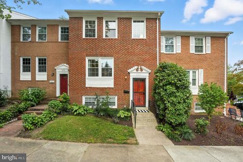 3233 Viscount Ct, ANNANDALE, VA, 22003-1145 | Card Image