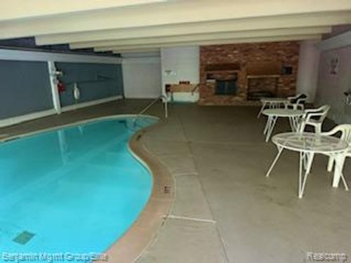 unit-24-31831 Grand River Ave, Farmington, MI, 48336-4141 | Card Image