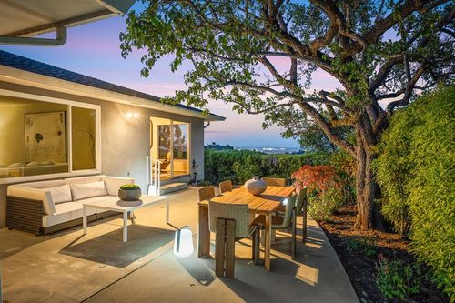 2705 Arguello Dr, Burlingame, CA, 94010-5815 | Card Image