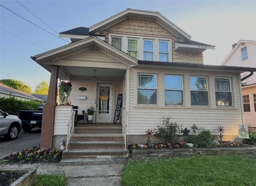 680 Perine St, Elmira, NY, 14904-2152 | Card Image