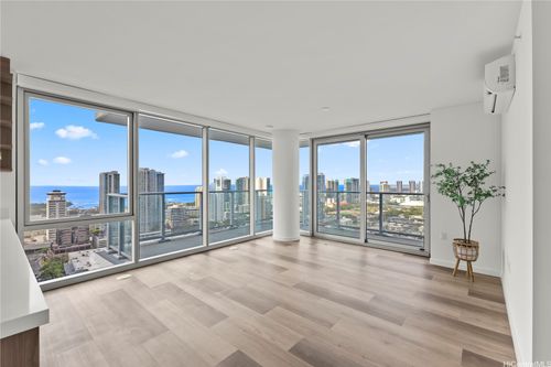 3700-1515 Liona St, Honolulu, HI, 96814-2442 | Card Image