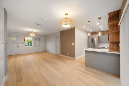 2350 Nw 56th St, Miami, FL, 33142-2928 | Card Image