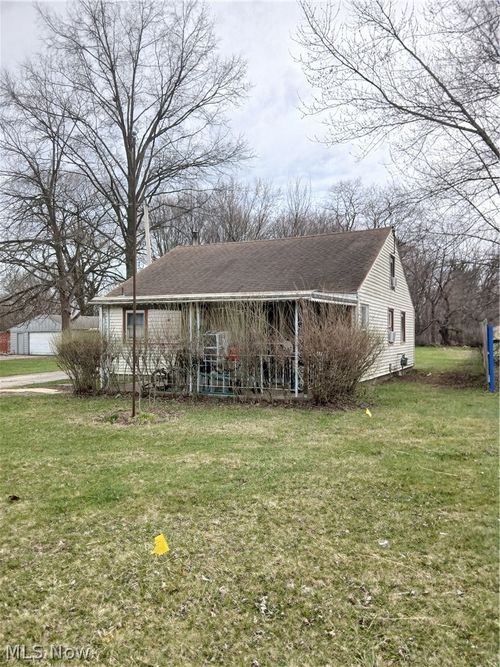 4387 Burkey Rd, Austintown, OH, 44515-3535 | Card Image