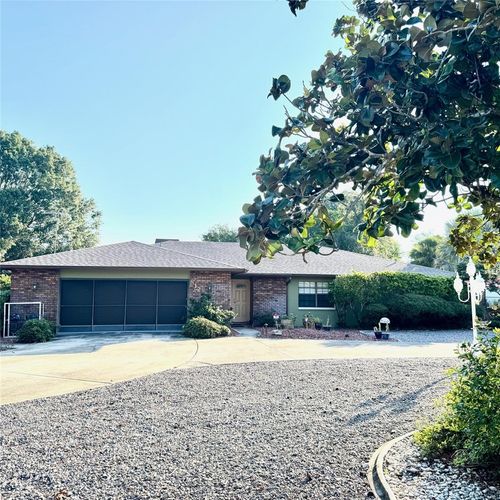 8123 River Country Dr, WEEKI WACHEE, FL, 34607-2132 | Card Image