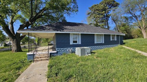 1612 S Jefferson St, Ava, MO, 65608 | Card Image