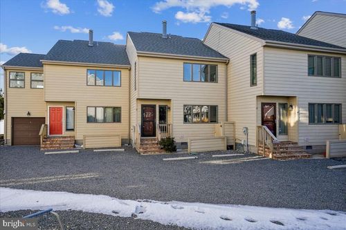 apt-2-2007 Bayard Ave, DEWEY BEACH, DE, 19971-3229 | Card Image
