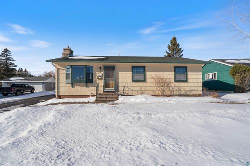 106 Edison Blvd, Silver Bay, MN, 55614-1263 | Card Image