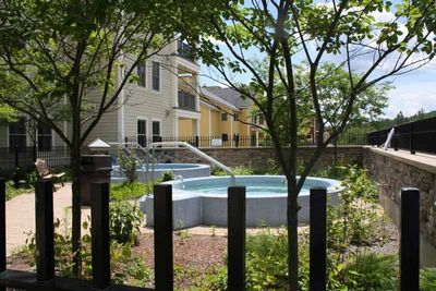 505/507 Qtr. I Adams House, Condo with 2 bedrooms, 3 bathrooms and null parking in Ludlow VT | Image 2