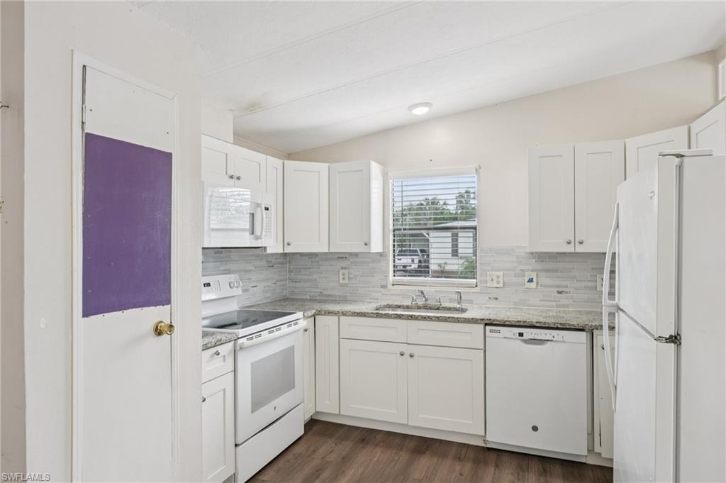 Residential in NAPLES 5