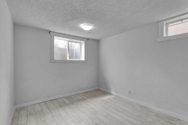 3248 Dovercliffe Rd Se, House other with 5 bedrooms, 2 bathrooms and 2 parking in Calgary AB | Image 30