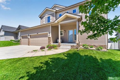 16606 Hanover St, Bennington, NE, 68007-3293 | Card Image