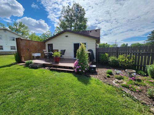 12 Oak Ave Se, Racine, MN, 55967-8806 | Card Image