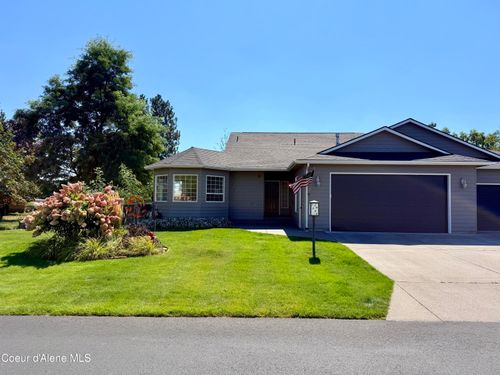 1020 W Woodlawn Dr, Hayden, ID, 83835-8852 | Card Image