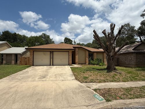 9519 Brook Grn, San Antonio, TX, 78250-4074 | Card Image