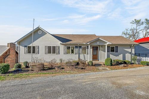1634 Falling Water Rd, Sparta, TN, 38583-4318 | Card Image