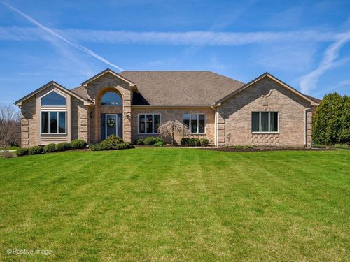 7819 Loch Glen Dr, Village Of Lakewood, IL, 60014-3317 | Card Image