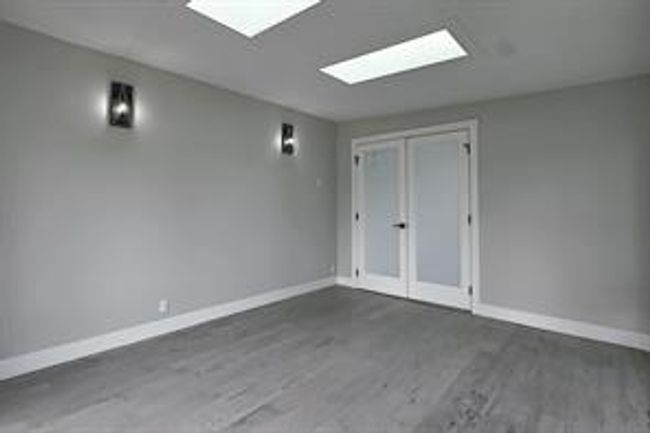 15 Haddock Rd Sw, House detached with 3 bedrooms, 3 bathrooms and 3 parking in Calgary AB | Image 24