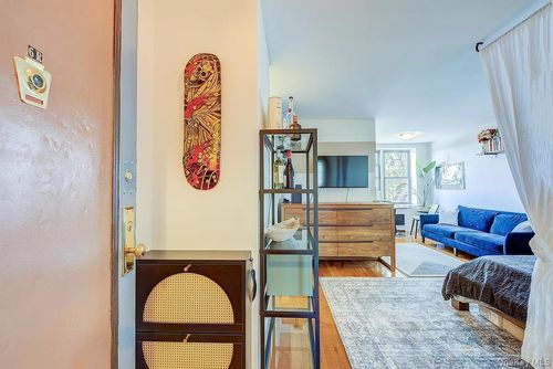 apt-6r-67 Dartmouth St, Forest Hills, NY, 11375-4029 | Card Image