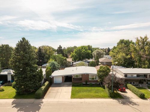 310 Normandy Rd S, Lethbridge, AB, T1J3Y1 | Card Image