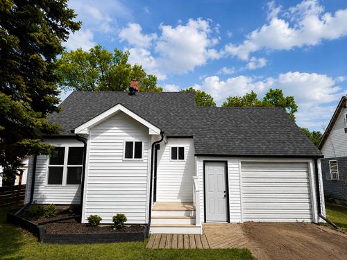 922 Tindolph Ave S, Thief River Falls, MN, 56701-4112 | Card Image