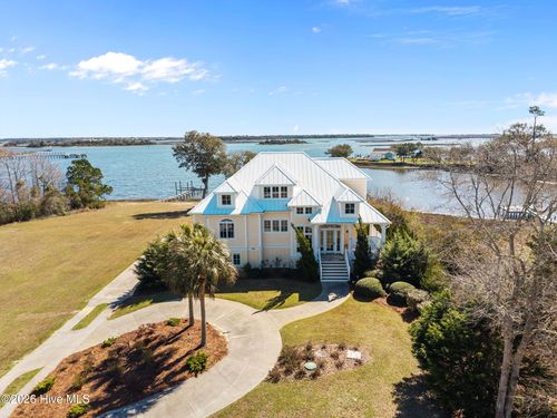 112 Elizabeth Way, Swansboro, NC, 28584 | Card Image