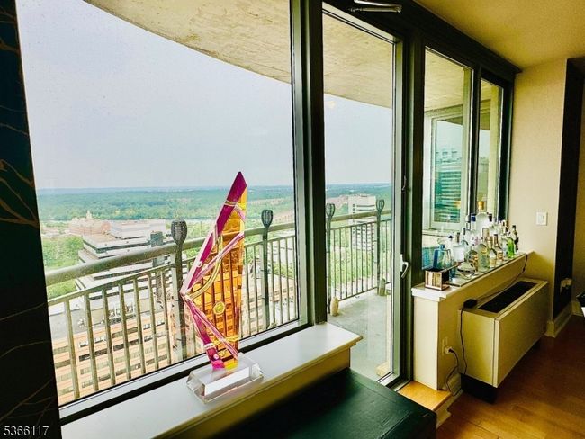 APT-2205 - 1 Spring St, Townhouse with 2 bedrooms, 2 bathrooms and null parking in New Brunswick NJ | Image 16
