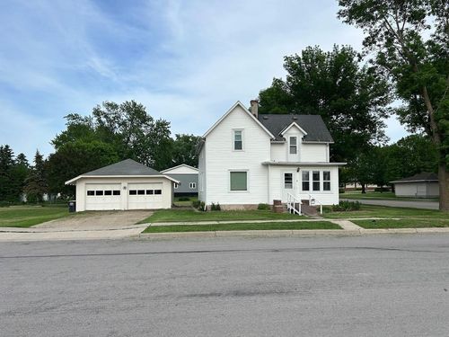 10 Park St N, Fairfax, MN, 55332-3132 | Card Image