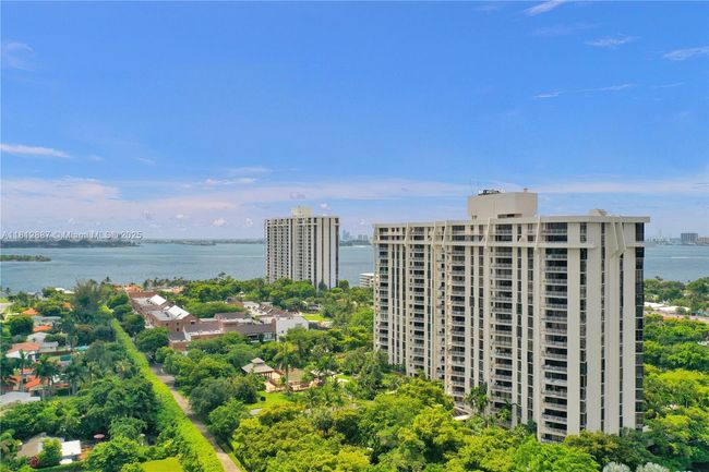 APT-1101 - 1000 Quayside Ter, Condo with 3 bedrooms, 3 bathrooms and null parking in Miami FL | Image 21