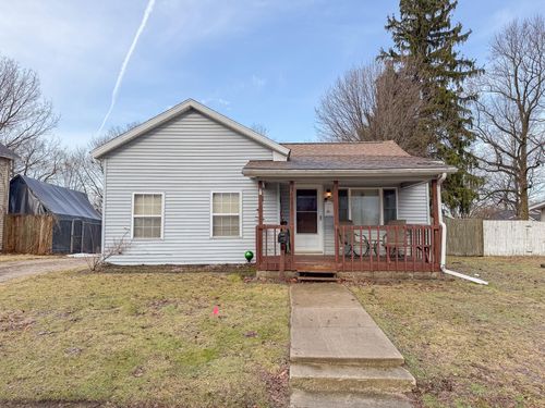 409 W Railroad St, Dowagiac, MI, 49047-1413 | Card Image