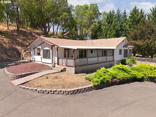 1275 Arcadia Dr, Roseburg, OR, 97471-9504 | Card Image
