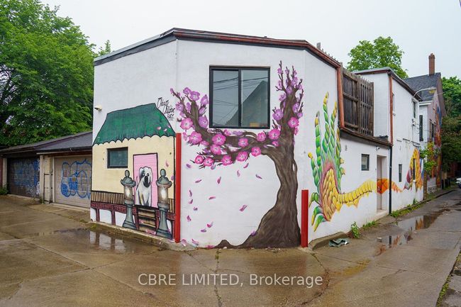 400 Euclid Ave, Home with 0 bedrooms, 0 bathrooms and null parking in Toronto ON | Image 4