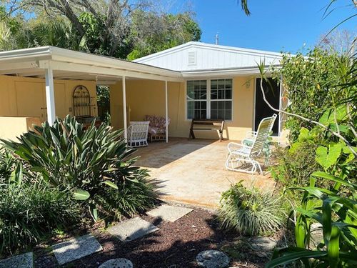 1126 28th St, Vero Beach, FL, 32960-4933 | Card Image