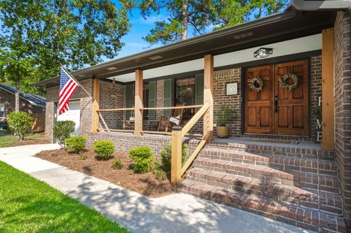 200 Anstead Dr, Summerville, SC, 29485-5604 | Card Image