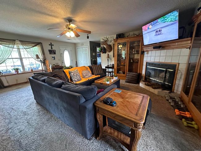900 Piney Creek Rd E, House other with 3 bedrooms, 2 bathrooms and null parking in Rose Bud AR | Image 4