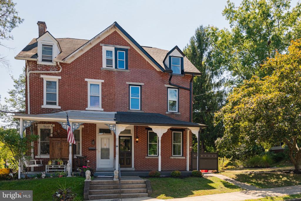 Broad St, Spring City, PA 19475