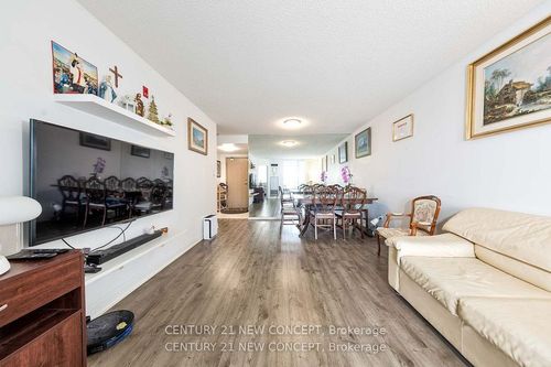 932-22 Southport St, Toronto, ON, M6S4Y9 | Card Image
