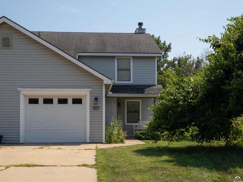 929 Christie Ct, Lawrence, KS, 66049-4149 | Card Image