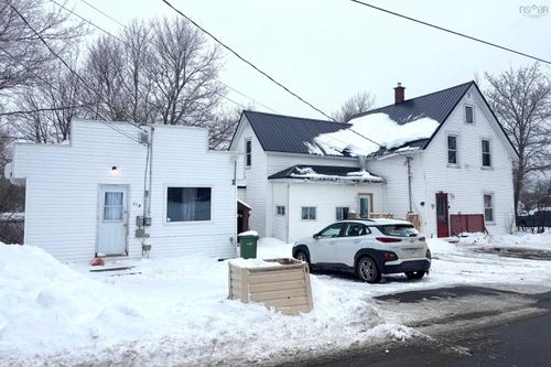 95 Church St, Springhill, NS, B0M1X0 | Card Image